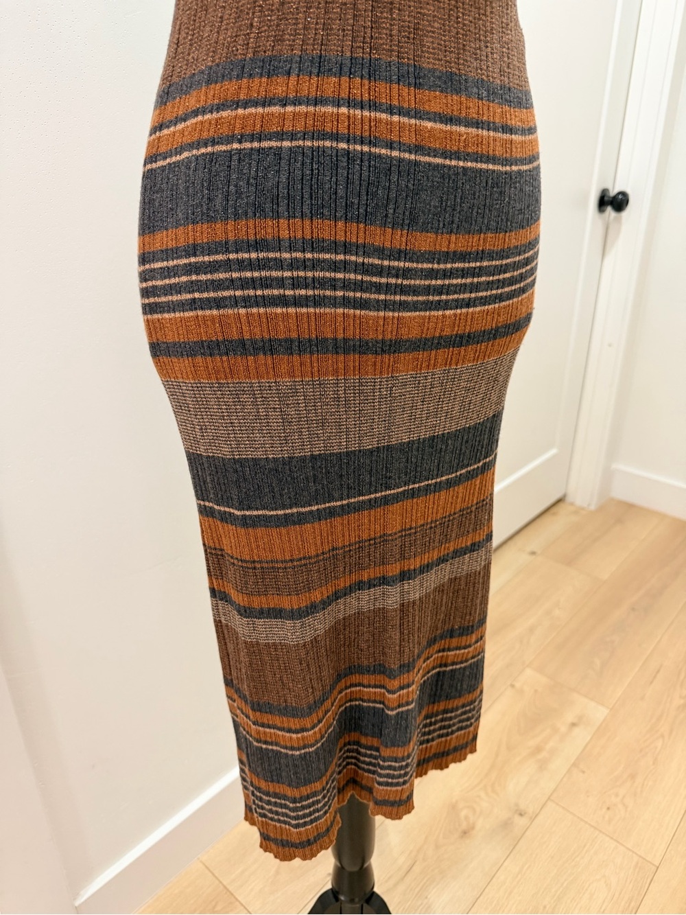 L'AGENCE Sandi Striped Knit Midi Dress - Picture 9 of 13